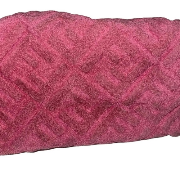 Large fendi pink pouch - Picture 2 of 3